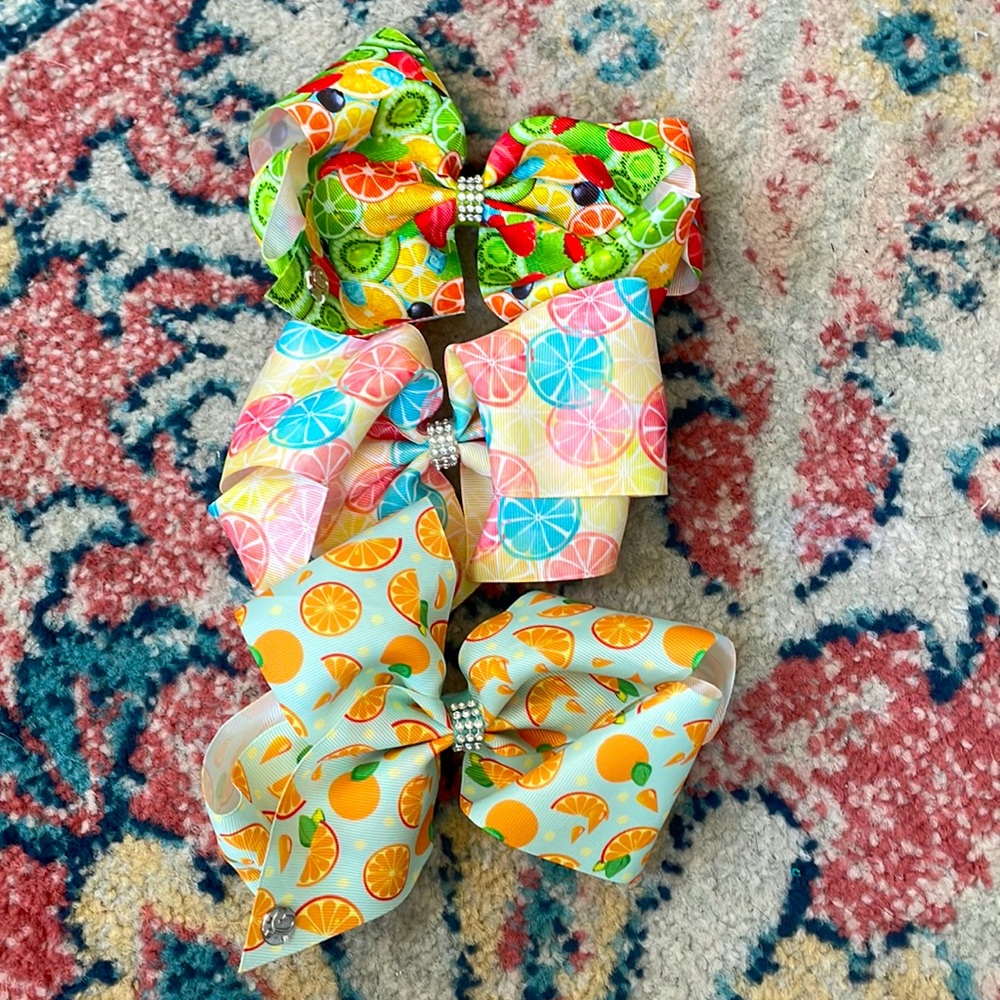 JoJo Siwa oversized style bow -fruit salad lot